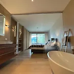 Alpine Luxury With Access To 5 Star Apartment *
