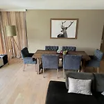 Alpine Luxury With Access To 5 Star Apartment