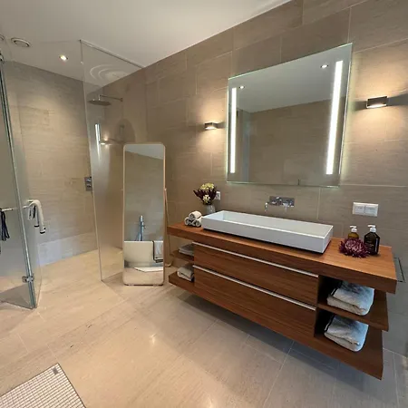 Alpine Luxury With Access To 5 Star *