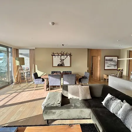 Διαμέρισμα Alpine Luxury With Access To 5 Star Νταβός